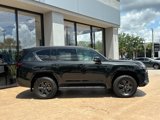New 2025 Lexus LX 700h Overtrail image 2
