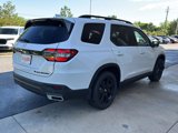 New 2025 Honda Pilot Black Edition image 5