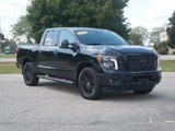 Used 2019 Nissan Titan SL image 3