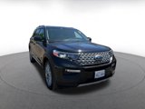 Used 2024 Ford Explorer Limited image 3