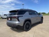 New 2025 Chevrolet Traverse LT w/ Midnight/Sport Edition image 4