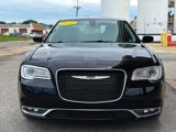Used 2020 Chrysler 300 Touring w/ Driver Convenience Group image 4