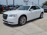 Used 2021 Chrysler 300 Touring L image 2