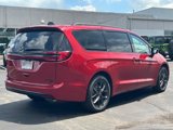 New 2026 Chrysler Pacifica Limited image 3