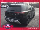 New 2025 Nissan Pathfinder Platinum w/ Cargo Package image 5