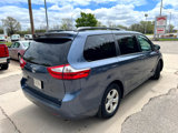 Used 2015 Toyota Sienna LE image 4