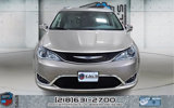 Used 2018 Chrysler Pacifica Limited w/ Advanced Safetytec Group image 2
