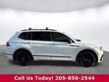 Used 2023 Volkswagen Tiguan SE R-Line image 3