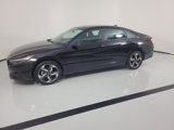 Used 2023 Hyundai Elantra SEL w/ Convenience Package image 2