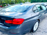 Used 2018 BMW 320i xDrive Sedan w/ Convenience Package image 4