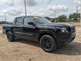 Used 2022 Nissan Frontier SV image 2