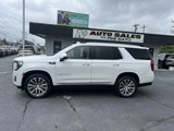 Used 2022 GMC Yukon Denali w/ Advanced Technology Package image 2