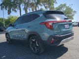 Used 2025 Kia Seltos EX image 6