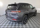 New 2025 Jeep Grand Cherokee Summit image 4