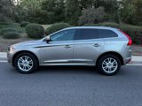 Used 2016 Volvo XC60 T5 Premier image 2