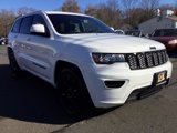 Used 2017 Jeep Grand Cherokee Altitude image 3