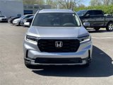 New 2025 Honda Pilot Touring image 2