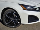 New 2025 Nissan Altima 2.5 SR image 3