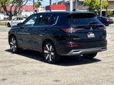 New 2025 Mitsubishi Outlander SE image 4