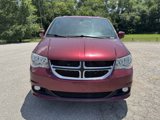 Used 2020 Dodge Grand Caravan SXT image 2