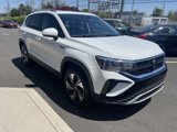 Certified 2024 Volkswagen Taos SE w/ Panoramic Sunroof Package image 5
