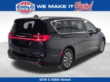 New 2025 Chrysler Pacifica Select w/ Uconnect Theater Family Group image 3