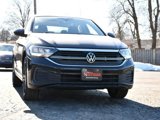 Used 2023 Volkswagen Jetta SE image 2