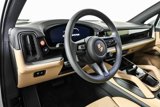 Used 2025 Porsche Cayenne image 4