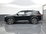 New 2025 Nissan Pathfinder Platinum image 4