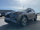 New 2025 Toyota Highlander XLE image 3