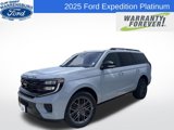 New 2025 Ford Expedition Platinum w/ Stealth Performance Package image 3
