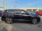 New 2025 Volkswagen Atlas SEL image 2