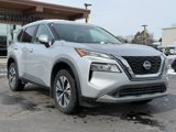 Used 2022 Nissan Rogue SV image 2