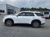 New 2025 Nissan Pathfinder SL image 2