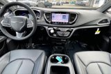 New 2025 Chrysler Pacifica Select image 5