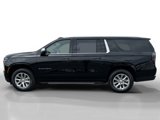 New 2025 Chevrolet Suburban Premier image 2