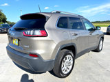 Used 2019 Jeep Cherokee Latitude w/ Popular Appearance Group image 4