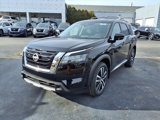 New 2025 Nissan Pathfinder Platinum image 3