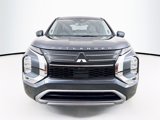 New 2025 Mitsubishi Outlander SE image 2