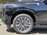 New 2025 INFINITI QX80 Luxe image 2