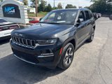 Used 2023 Jeep Grand Cherokee 4WD 4xe image 2