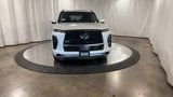 New 2025 INFINITI QX80 Sensory image 3