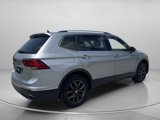 Used 2023 Volkswagen Tiguan SE w/ Panoramic Sunroof Package image 3