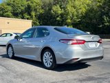 Used 2020 Toyota Camry LE image 4