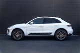 Certified 2025 Porsche Macan image 2