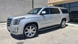 Used 2019 Cadillac Escalade ESV Luxury image 3
