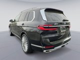 New 2025 BMW X7 xDrive40i image 3
