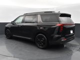 New 2025 Kia Carnival SX image 5