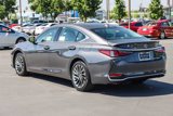 New 2025 Lexus ES 300h w/ Luxury Package image 2