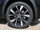 New 2025 Volkswagen Atlas SEL Premium R-Line image 5